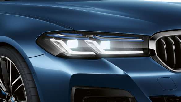 BMW Laserlight BMW radu 5 Sedan G30 BMW Laserlight BMW radu 5 Sedan G30 Facelift 2020 Phytonic Blue detailný predný pohľad