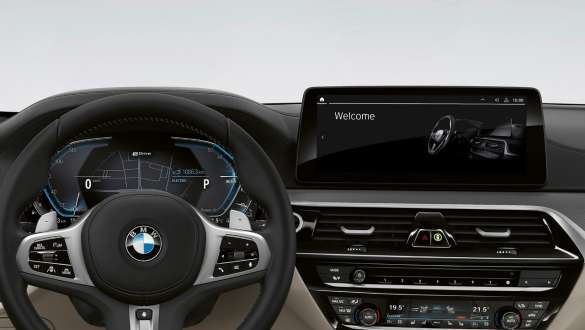 BMW Live Cockpit Professional BMW radu 5 Sedan G30 Interiér BMW Live Cockpit Professional BMW radu 5 Sedan G30 Facelift 2020 interiér kokpit