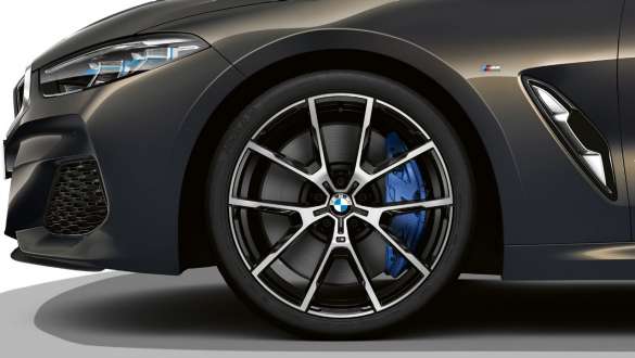 BMW M850i xDrive, metalíza Dravit Grey, 20“ M disky z ľahkej zliatiny 728 M. BMW M850i xDrive, metalíza Dravit Grey, 20“ M disky z ľahkej zliatiny 728 M.