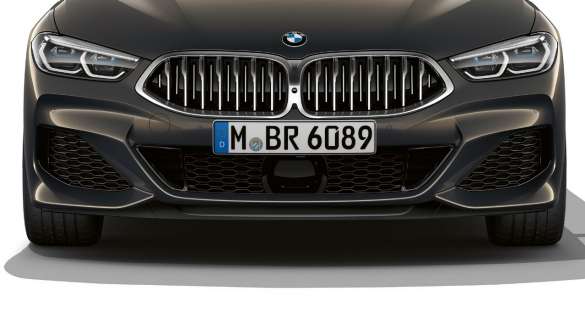 BMW M850i xDrive, metalíza Dravit Grey, predný nástavec. BMW M850i xDrive, metalíza Dravit Grey, predný nástavec.