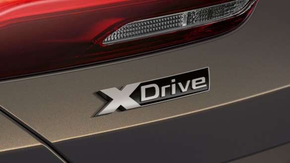 BMW M850i xDrive, metalíza Dravit Grey, označenie xDrive. BMW M850i xDrive, metalíza Dravit Grey, označenie xDrive.