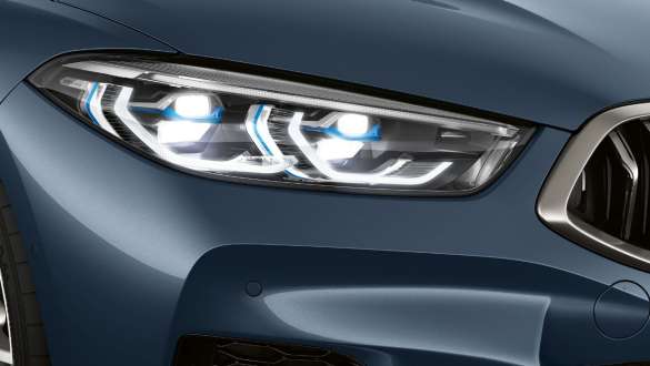 BMW Laserlight. BMW radu 8 Coupé, detailný záber predných svetlometov, BMW Laserlight.