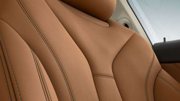 BMW Individual koža s rozšíreným rozsahom Merino Cognac. BMW radu 8 Coupé, detailný záber na sedadlo, BMW Individual koža s rozšíreným rozsahom Merino Cognac.