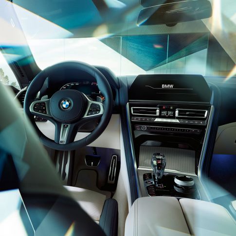 Dizajn interiéru, kokpit BMW radu 8 Gran Coupé, dizajn interiéru, kokpit