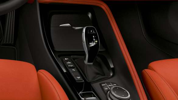 Prevodovka Steptronic Sport BMW X2 M35i Prevodovka Steptronic Sport BMW X2 M35i F39 interiér