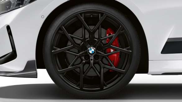 20-palcový kovaný M Performance disk Y-spoke style 795 M Jet Black matný. BMW M340i xDrive Touring a M340d xDrive Touring G21 20-palcový kovaný M Performance disk Y-spoke style 795 M Jet Black matný