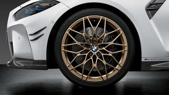 M Performance kované disky Cross-spoke style 1000 M Frozen Gold Bronze BMW M4 Competition Cabrio s pohonom M xDrive G83 2021 BMW M4 Competition Cabrio s pohonom M xDrive G83 2021 20-/21-palcové M Performance kované disky Cross-spoke style 1000 M Frozen Gold Bronze detailný pohľad