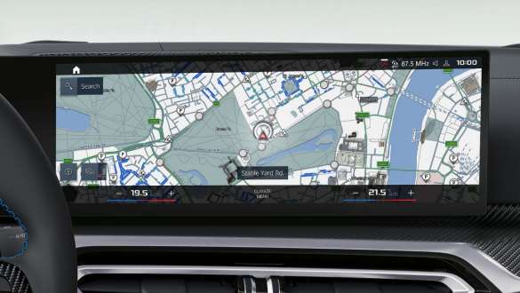 Connected Package Professional M automobily BMW radu 4 G83 G23 M automobily BMW radu 4 G83 G23 Connected Package Professional