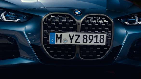 Rám M obličiek v spracovaní Cerium Grey BMW M440i xDrive Coupé G22 2020 BMW M440i xDrive Coupé G22 2020 Rám M obličiek v spracovaní Cerium Grey predný pohľad