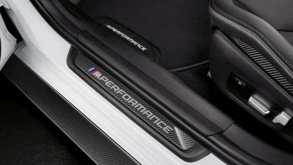 M Performance prahové lišty, karbónové BMW M4 Coupé G82 2020 BMW M4 Coupé 2020 M Performance prahové lišty, karbónové detailný pohľad
