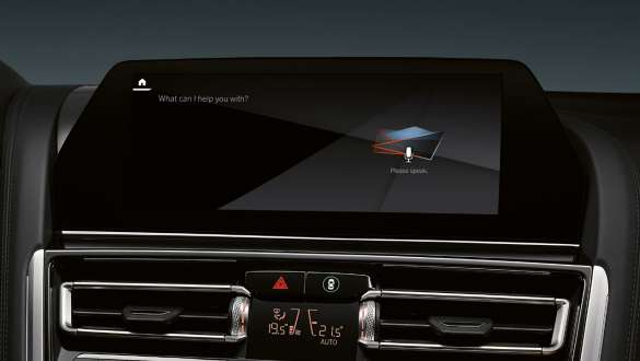 BMW Intelligent Personal Assistant. BMW radu 8 Cabrio M s funkciou BMW Intelligent Personal Assistant.