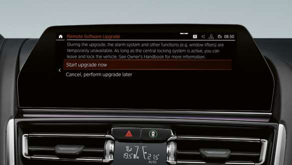 Remote Software Upgrade. BMW radu 8 Coupé M s funkciou Remote Software Upgrade.