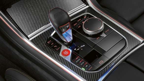 8-stupňová prevodovka M Steptronic. BMW M8 Competition Coupé s 8-stupňovou prevodovkou M Steptronic.