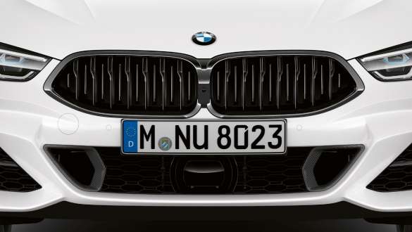 M aerodynamický balík BMW M850i xDrive Gran Coupé M aerodynamický balík BMW M850i xDrive Gran Coupé G16 2019 BMW Individual metalíza Mineral White predný pohľad