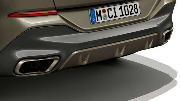 BMW X6 M50i zadná časť a M Sport výfukový systém G06 BMW X6 M50i M Sport výfukový systém G06 2018 SUV