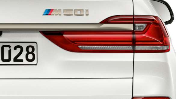 BMW X7 M50i motor Motor BMW X7 M50i, G07, označenie modelu vzadu