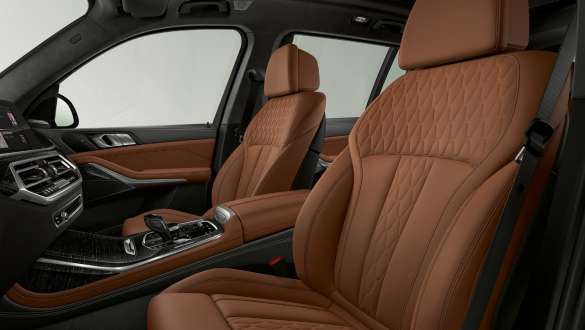 BMW X7 M s rozšíreným koženým čalúnením BMW Individual Merino BMW X7 M, interiér s rozšíreným koženým čalúnením BMW Individual Merino, G07