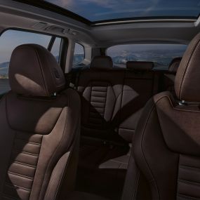 Športové sedadlá v koži Vernasca Mocha BMW iX3 G08 Športové sedadlá v koži Vernasca Mocha BMW iX3 G08 2020 interiér