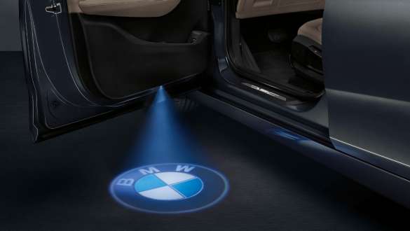BMW LED projektory vo dverách BMW iX3 G08 BMW LED projektory vo dverách BMW iX3 G08 2020