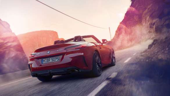 BMW Z4 Roadster, variabilné športové riadenie Zadný jazdný záber na BMW Z4 Roadster v horách