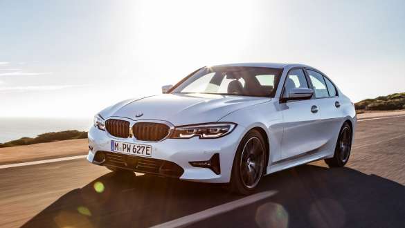 BMW Touring jazda predobočný pohľad BMW Touring jazda predobočný pohľad