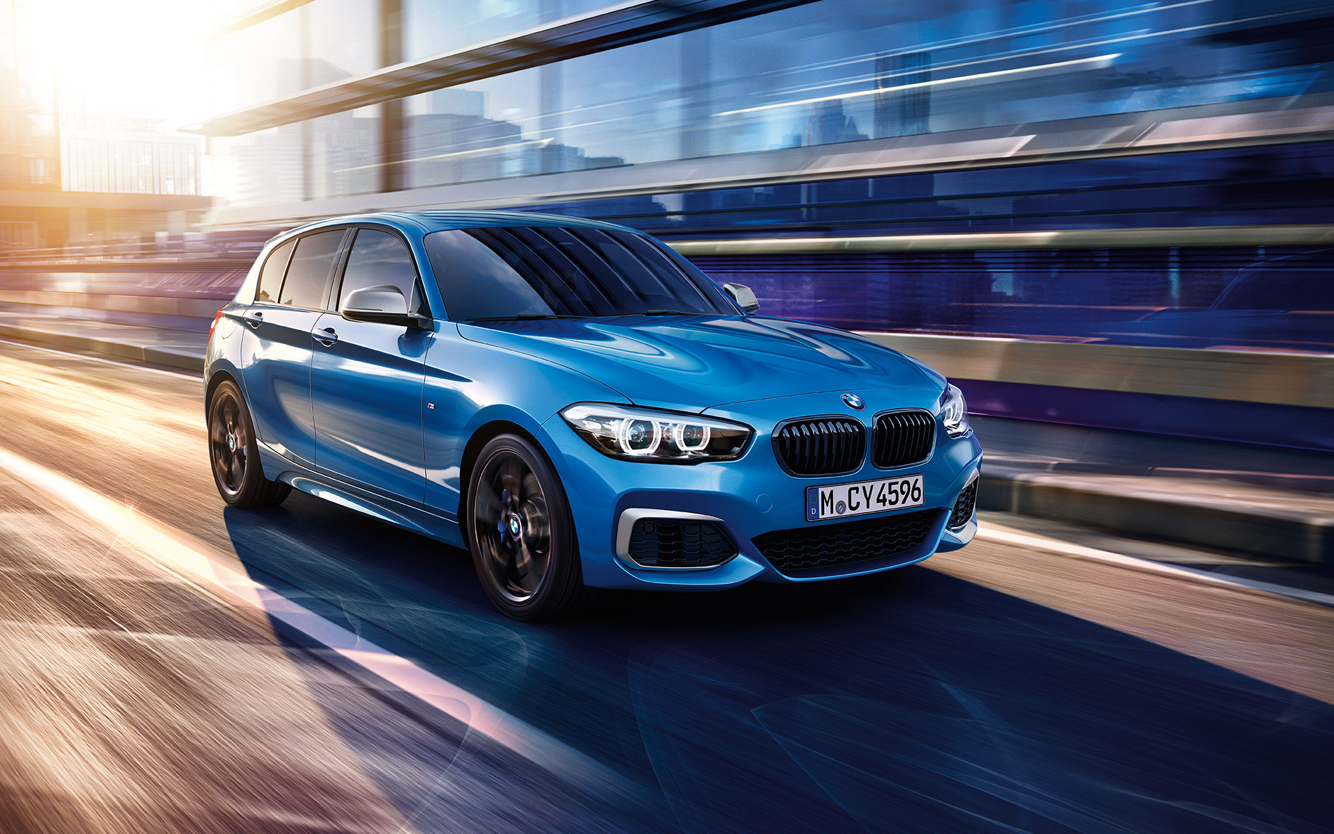 BMW radu 1 5-dverové spredu BMW radu 1 5-dverové spredu