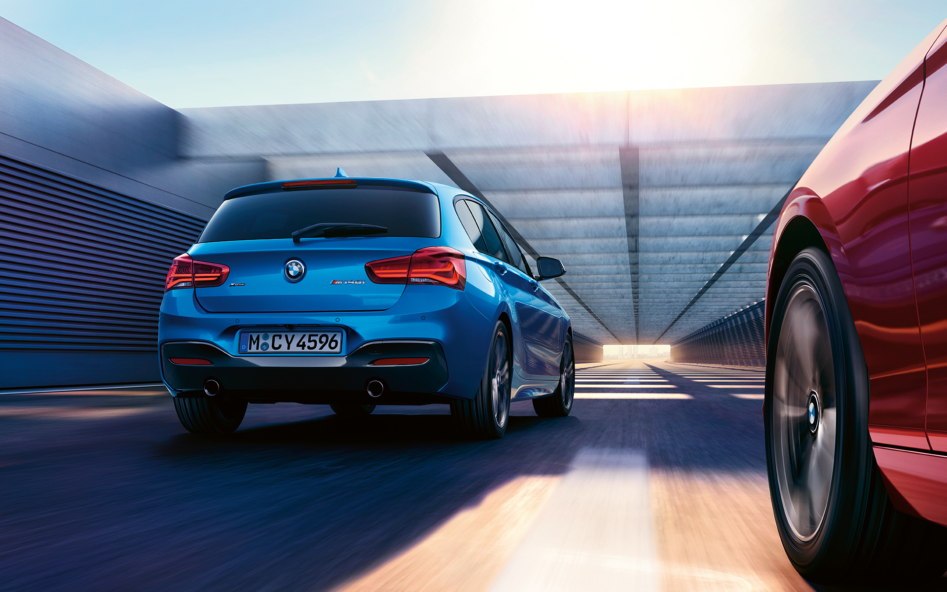 BMW radu 1 5-dverové zozadu BMW radu 1 5-dverové zozadu