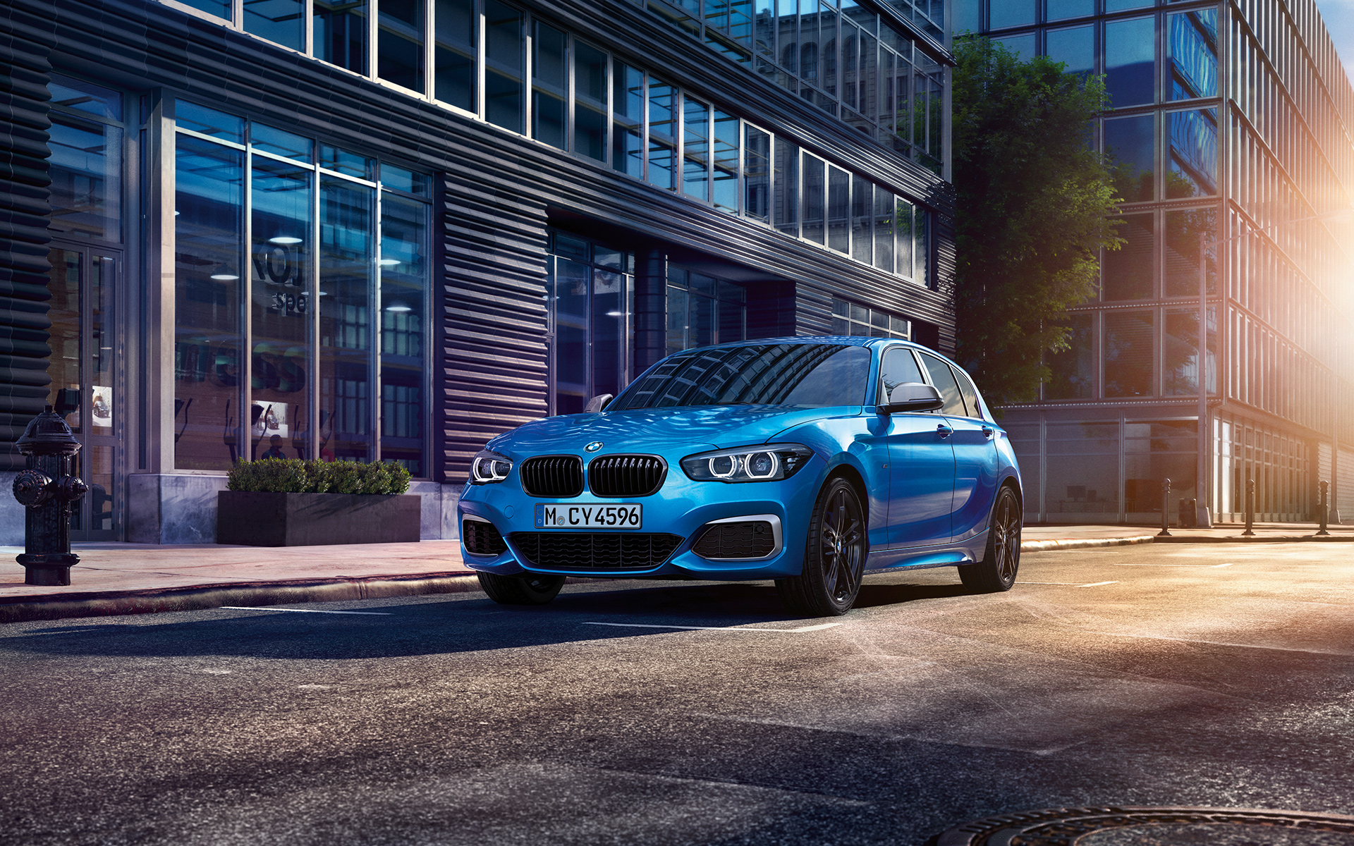 BMW radu 1 5-dverové spredu BMW radu 1 5-dverové spredu