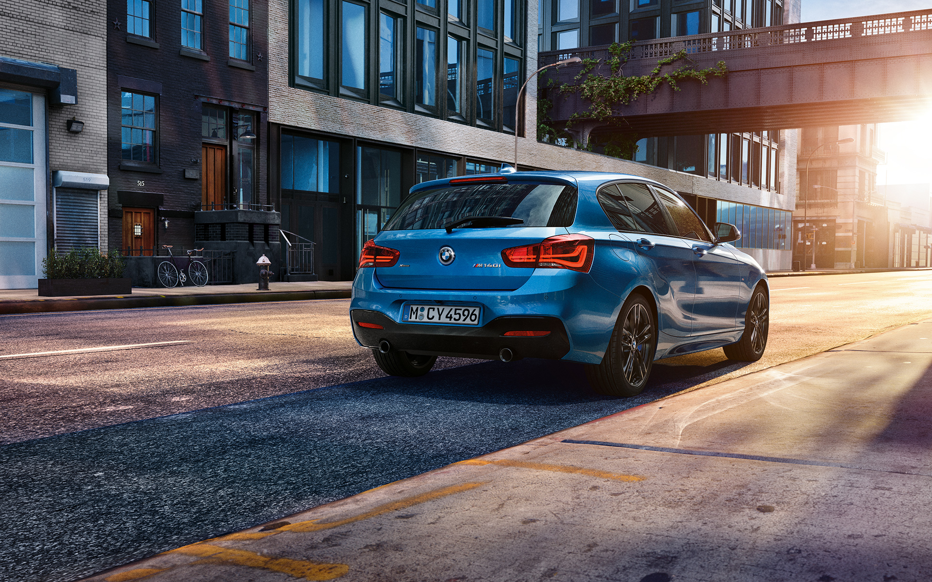 BMW radu 1 5-dverové zozadu BMW radu 1 5-dverové zozadu