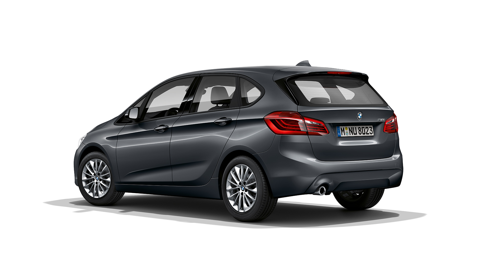Zadobočný pohľad BMW radu 2 Active Tourer Model Advantage BMW radu 2 Active Tourer 218i F45 metalíza Mineral Grey zadobočný pohľad