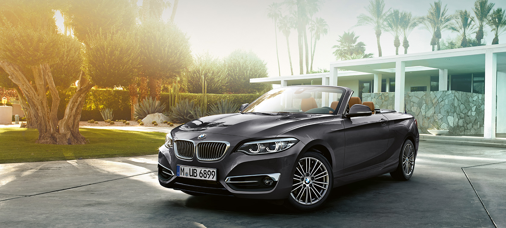 BMW radu 2 Cabrio, trojštvrťová snímka prednej časti BMW radu 2 Cabrio, trojštvrťová snímka prednej časti