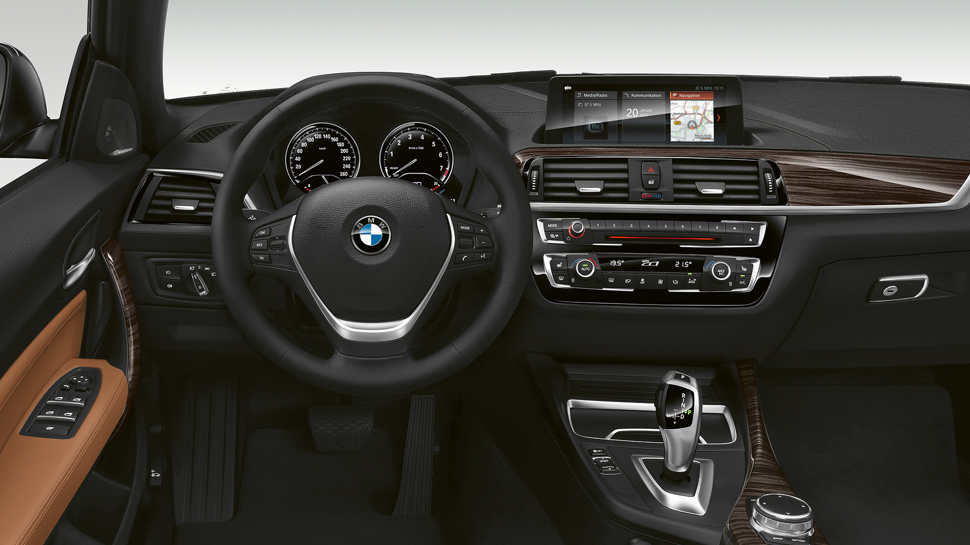 BMW radu 2 Cabrio, kokpit BMW radu 2 Cabrio, kokpit