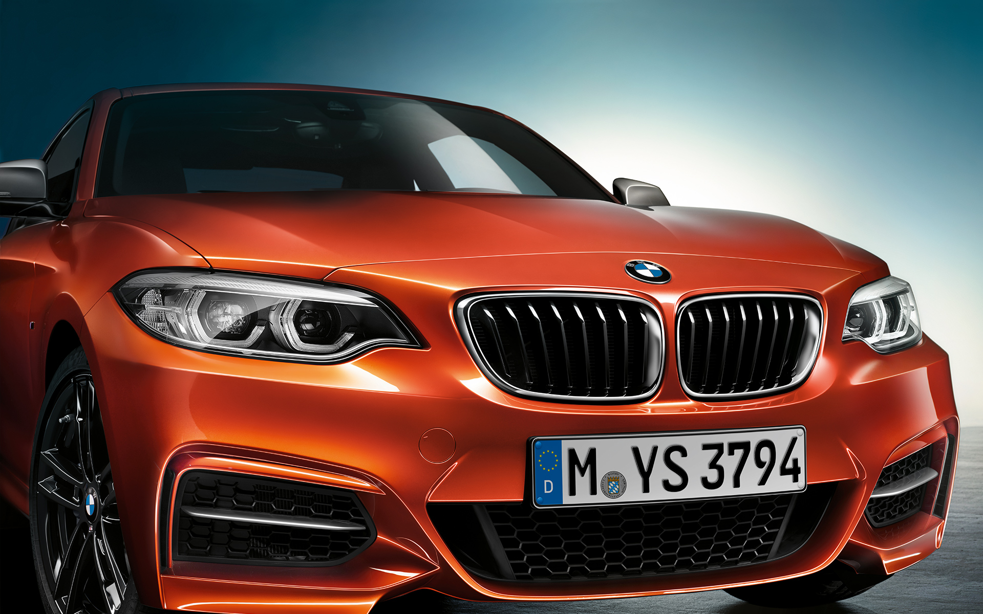 BMW radu 2 Coupé spredu BMW radu 2 Coupé spredu