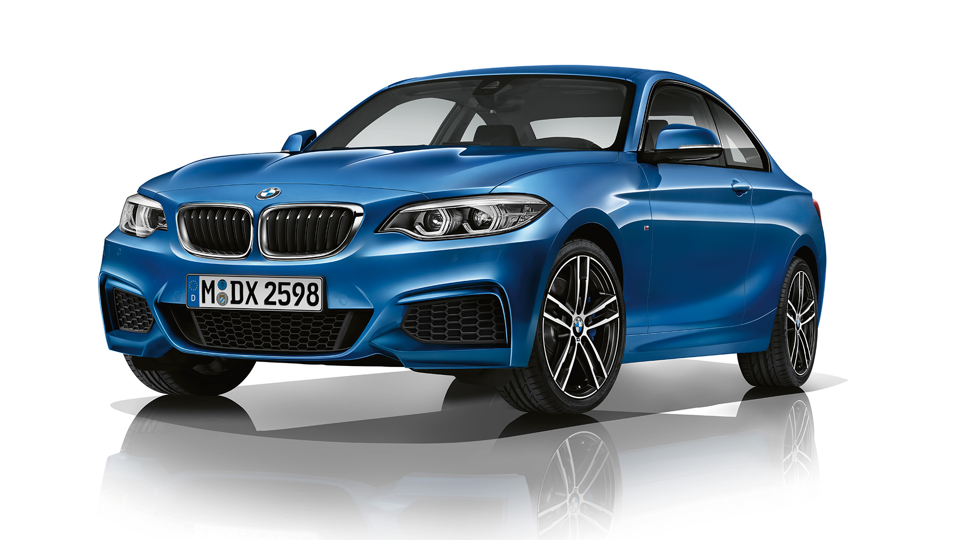 BMW radu 2 Coupé, model M Sport, trojštvrťový predný pohľad BMW radu 2 Coupé, model M Sport, trojštvrťový predný pohľad