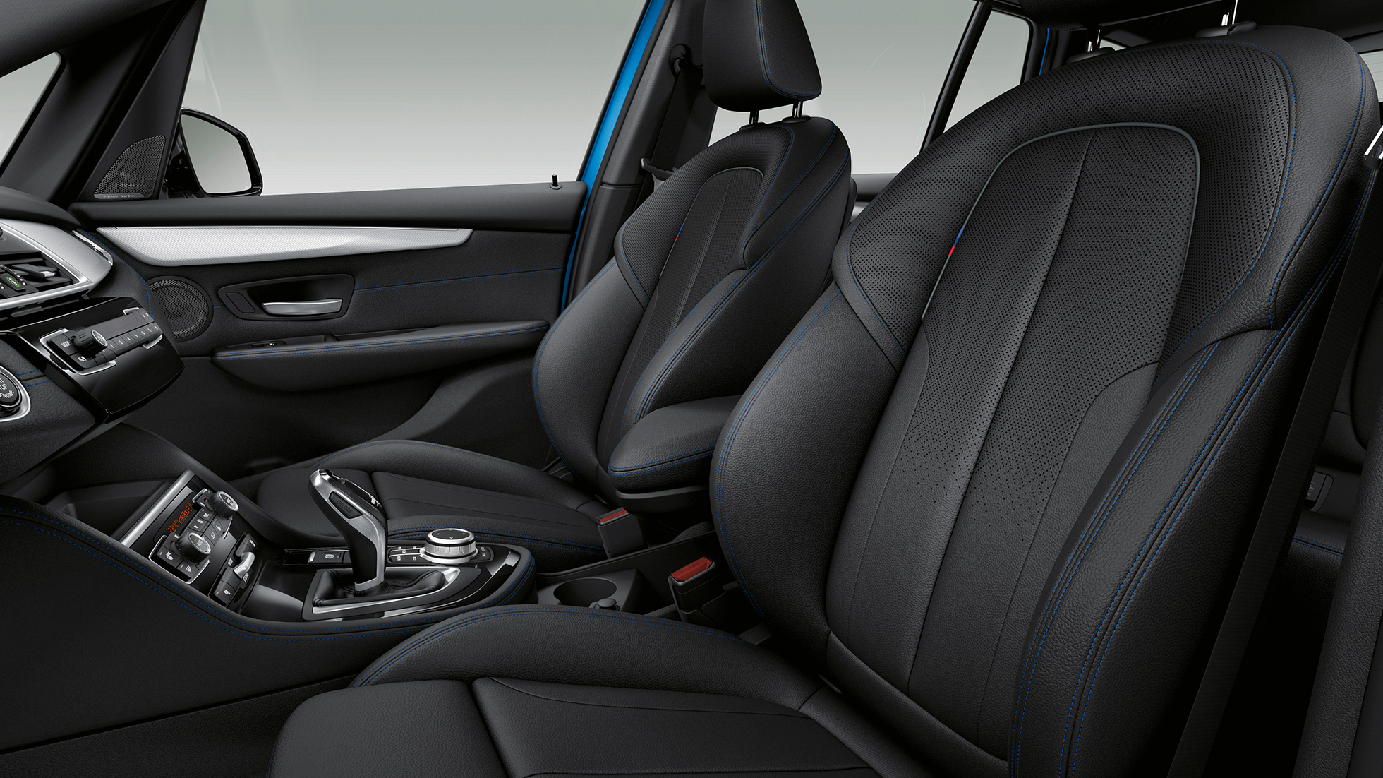 Športové sedadlá BMW radu 2 Gran Tourer Športové sedadlá BMW radu 2 Gran Tourer F46 2018 interiér