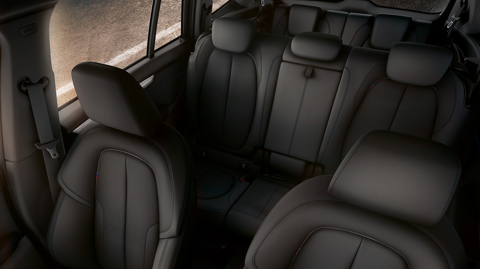 Zadné sedadlá BMW radu 2 Gran Tourer Zadné sedadlá BMW radu 2 Gran Tourer F46 2018 interiér