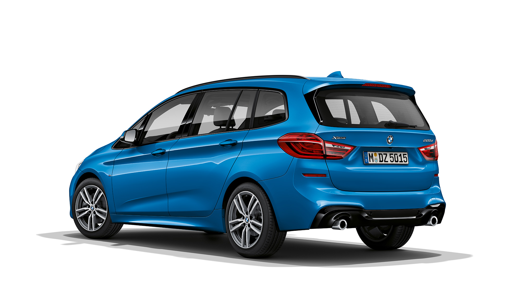 Zadobočný pohľad BMW radu 2 Gran Tourer Model M Sport BMW radu 2 Gran Tourer 220d xDrive Model M Sport F46 Facelift 2018 metalíza Misano Blue zadobočný pohľad