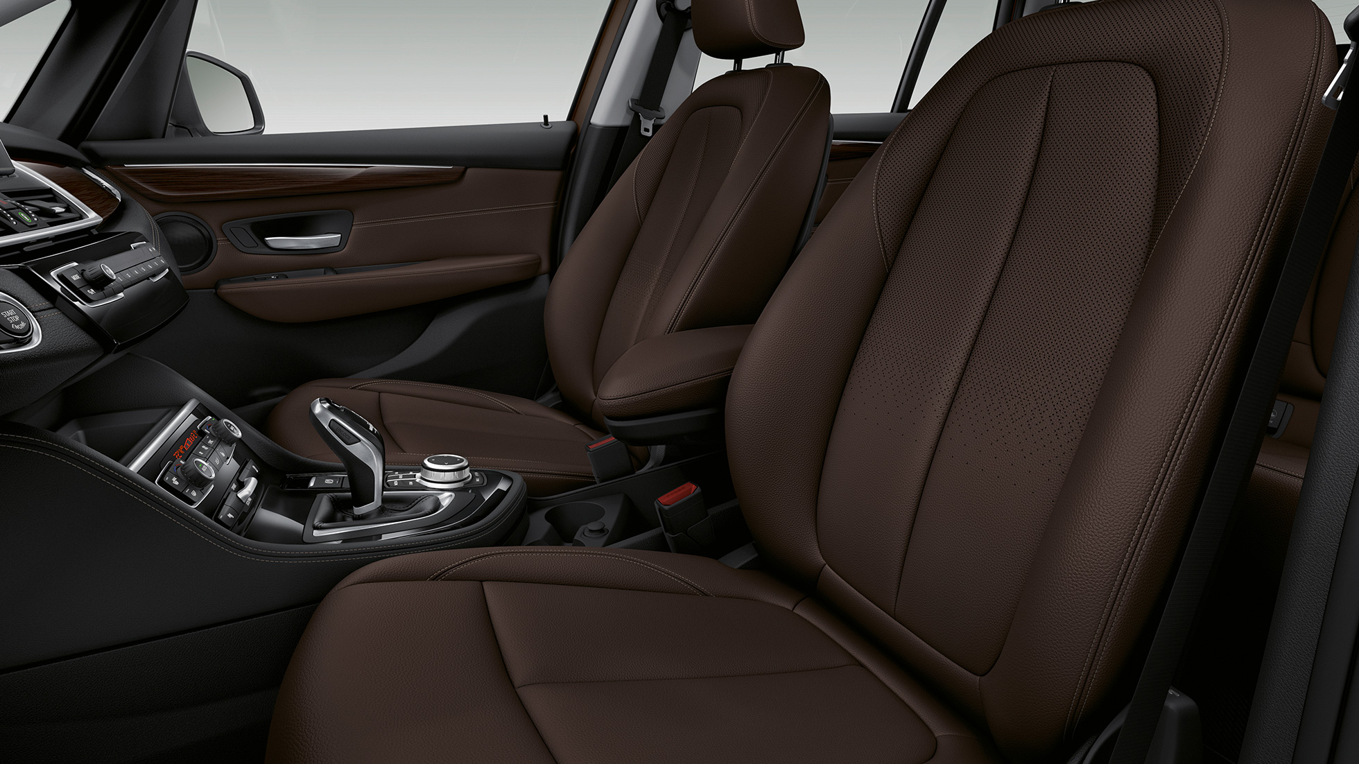 Športové sedadlá BMW radu 2 Gran Tourer Model Luxury Line Športové sedadlá BMW radu 2 Gran Tourer 218d xDrive Model Luxury Line F46 2018 interiér