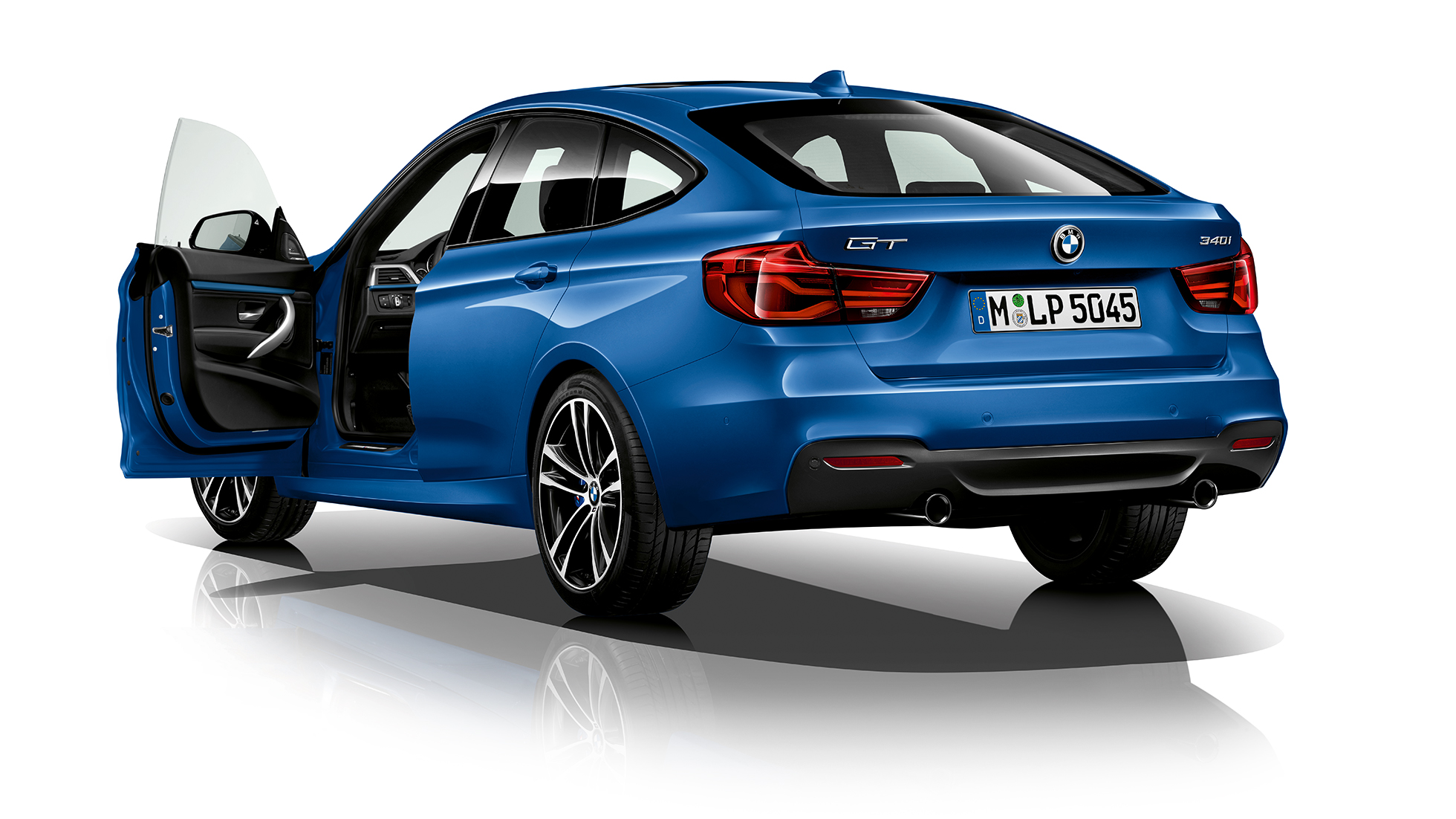 BMW radu 3 Gran Turismo, model M Sport, trojštvrťový zadný pohľad BMW radu 3 Gran Turismo, model M Sport, trojštvrťový zadný pohľad