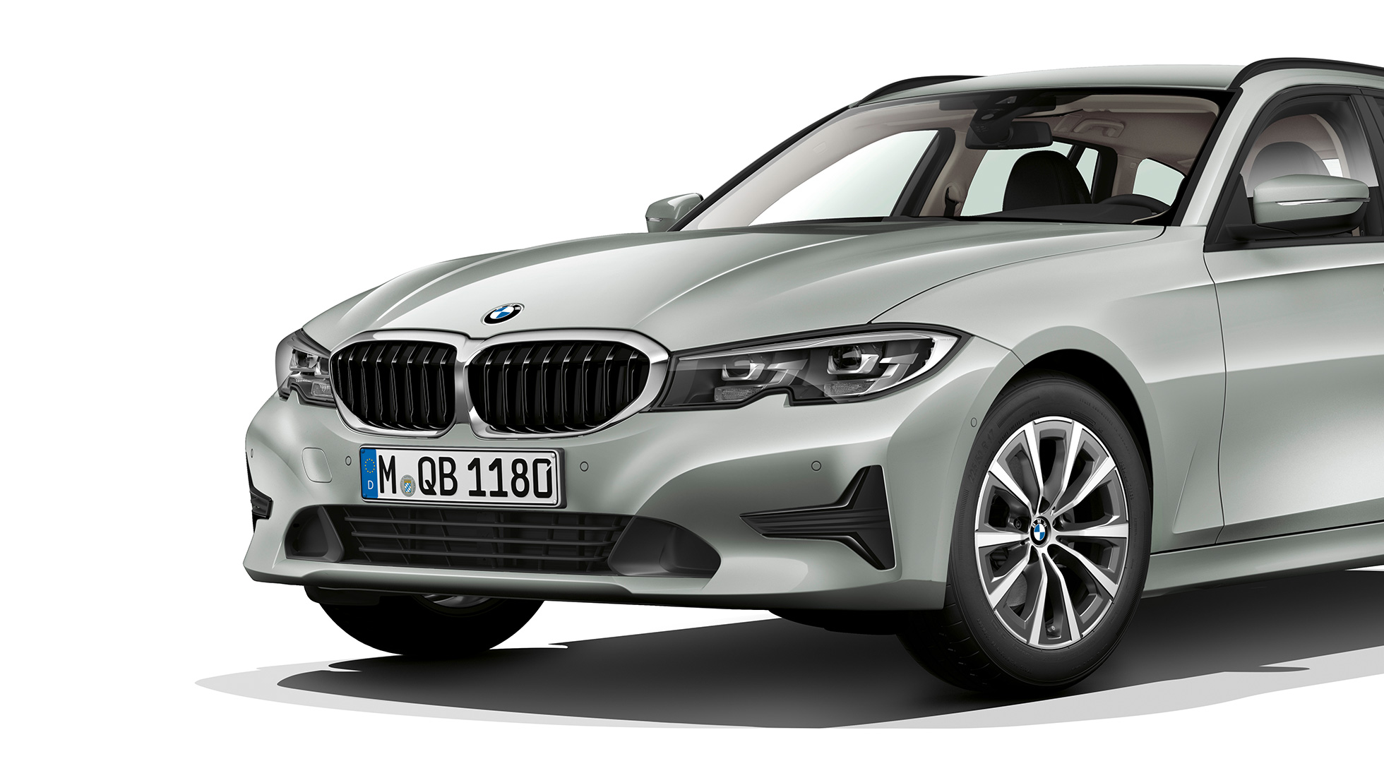 Model Advantage, trojštvrťový predný pohľad BMW radu 3 Touring, model Advantage, trojštvrťový predný pohľad