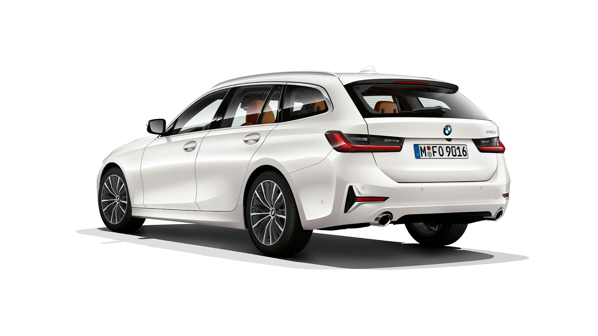 Model Luxury Line, trojštvrťový zadný pohľad BMW radu 3 Touring, model Luxury Line, trojštvrťový zadný pohľad