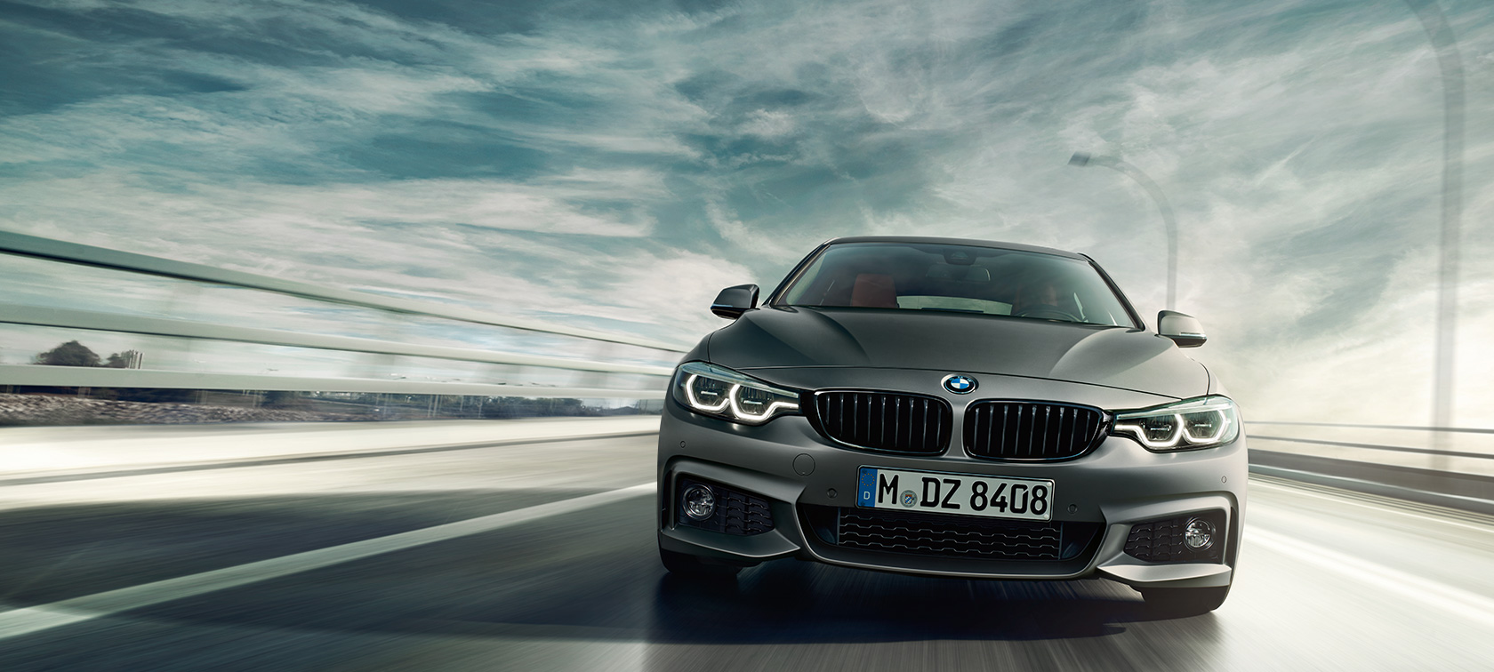 BMW radu 4 Gran Coupé, snímka počas jazdy BMW radu 4 Gran Coupé, snímka počas jazdy