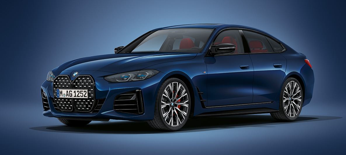 BMW radu 4 Gran Coupé G26 2021 BMW Individual metalíza Tanzanite Blue BMW radu 4 Gran Coupé G26 2021 BMW Individual metalíza Tanzanite Blue predobočný pohľad statický