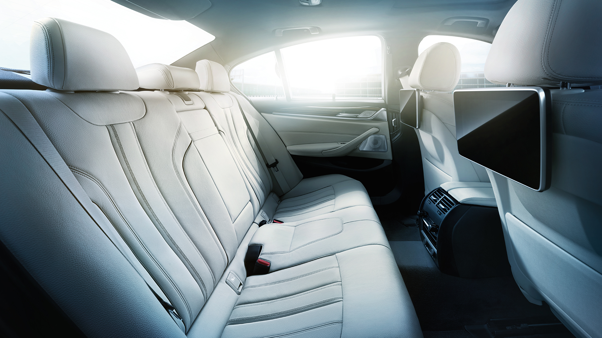 Čalúnenie BMW radu 5 Sedan Čalúnenie BMW radu 5 Sedan 540i Sedan G30 metalíza Bluestone interiér