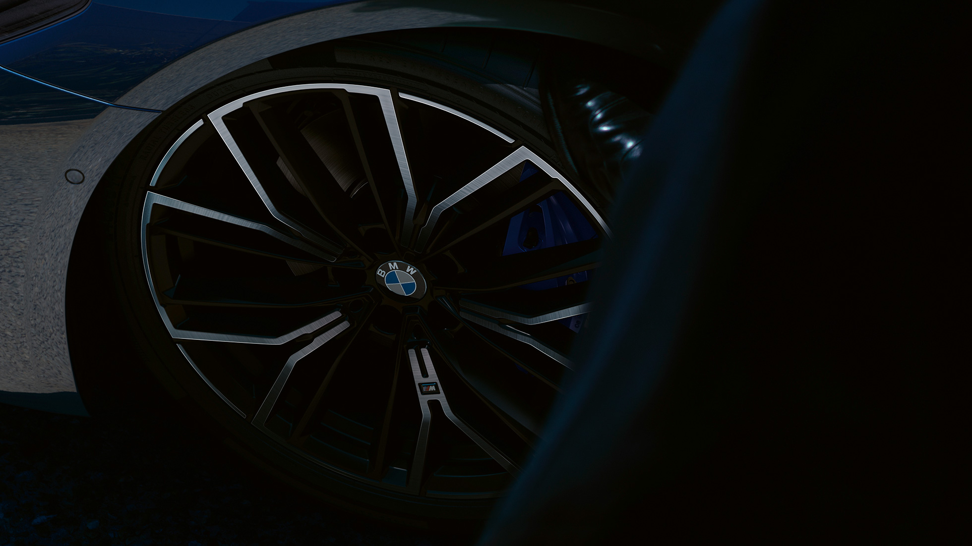 M disky z ľahkej zliatiny Y-spoke style 846 M BMW radu 5 Sedan G30 M disky z ľahkej zliatiny Y 846 M BMW radu 5 Sedan G30 Facelift 2020 Phytonic Blue detailný pohľad