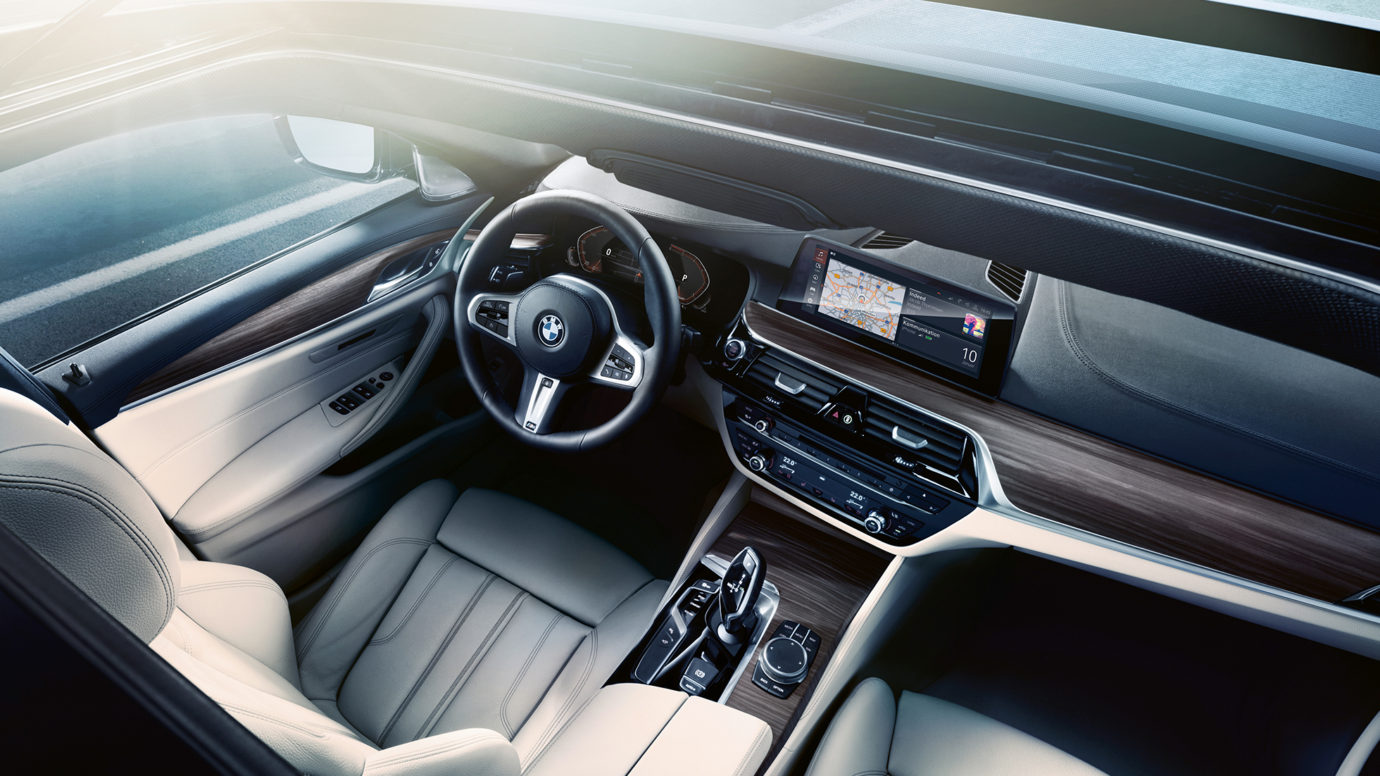 Interiér BMW radu 5 Touring Interiér BMW radu 5 Touring to najlepšie 530d xDrive Touring G31 metalíza Mediterranean Blue interiér