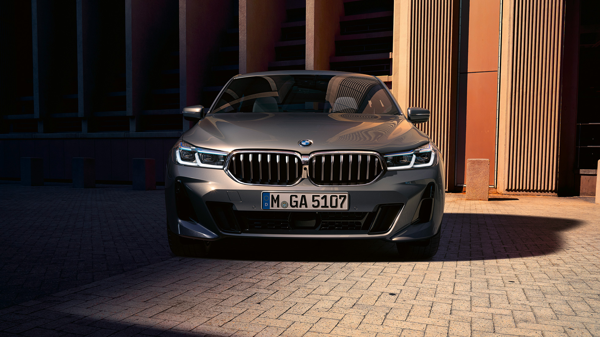 Predná časť BMW radu 6 Gran Turismo G32 2020 Predný dizajn BMW radu 6 Gran Turismo 640i xDrive G32 2020 Bernina Grey predný pohľad