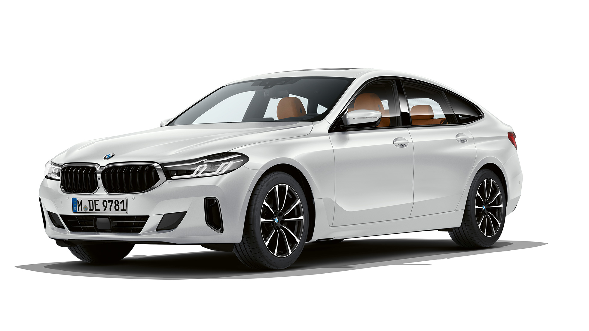 BMW radu 6 Gran Turismo základná výbava G32 2020 BMW radu 6 Gran Turismo G32 620d 2020 základná výbava Mineral White predobočný pohľad