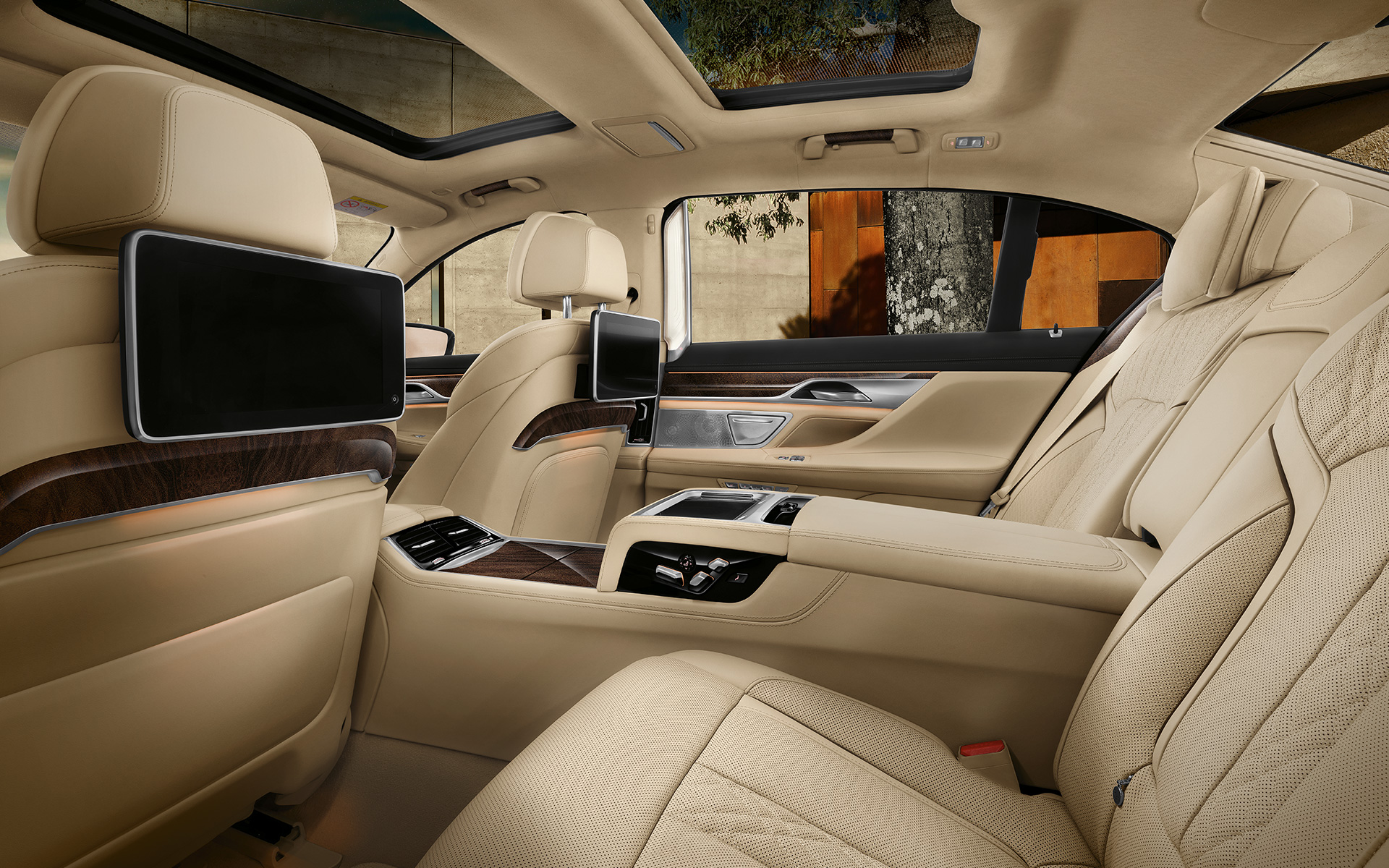 BMW radu 7 Sedan BMW radu 7 Sedan