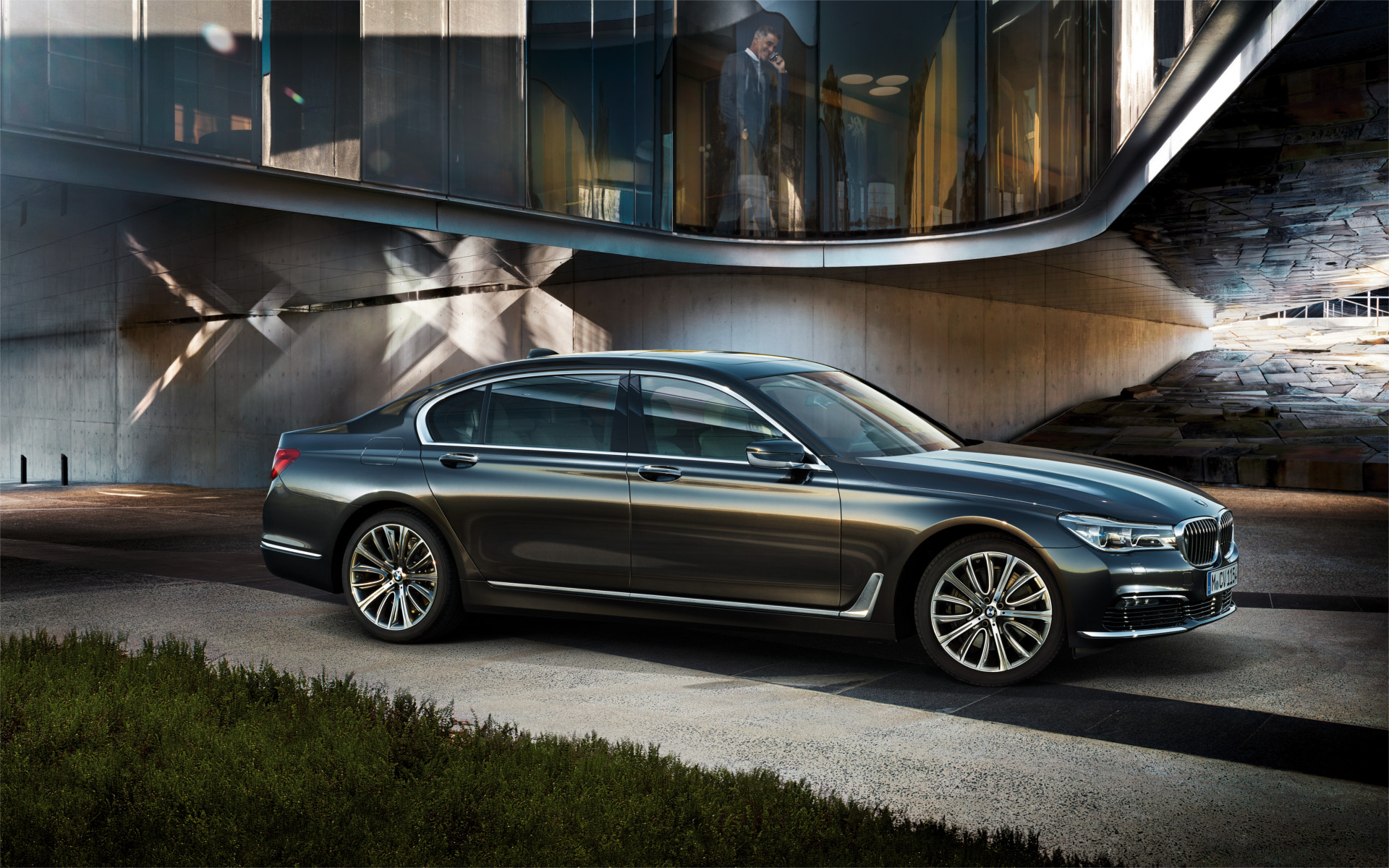 BMW radu 7 Sedan BMW radu 7 Sedan